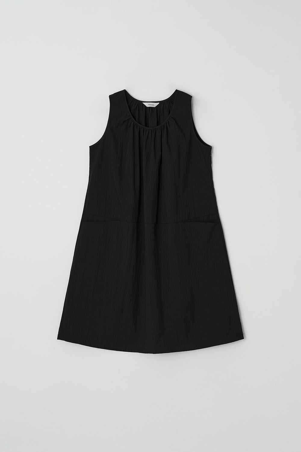 Betty SHIRRING ONE-PIECE